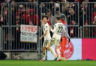 بایرن با پنالتی کین از شکست گریخت