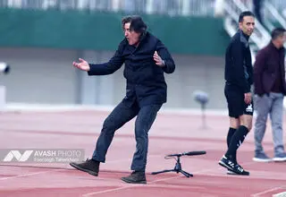 ساپینتو: ما صدرنشین هستیم، پرسپولیسی‌ها باید نگران باشند/ مهم این بود که در خانه حریف نباختیم
