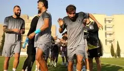 ضرب و شتم ملی‌پوشان استقلال در کمپ حجازی!