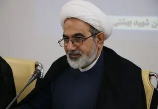 پورخاقان: بدنه نیروهای مسلح سالم است