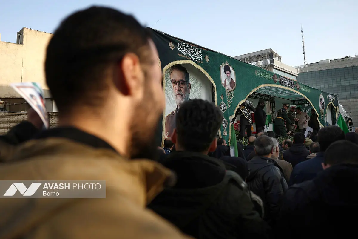 تشییع پیکر ۳۵ شهید جنگ رمضان در تهران