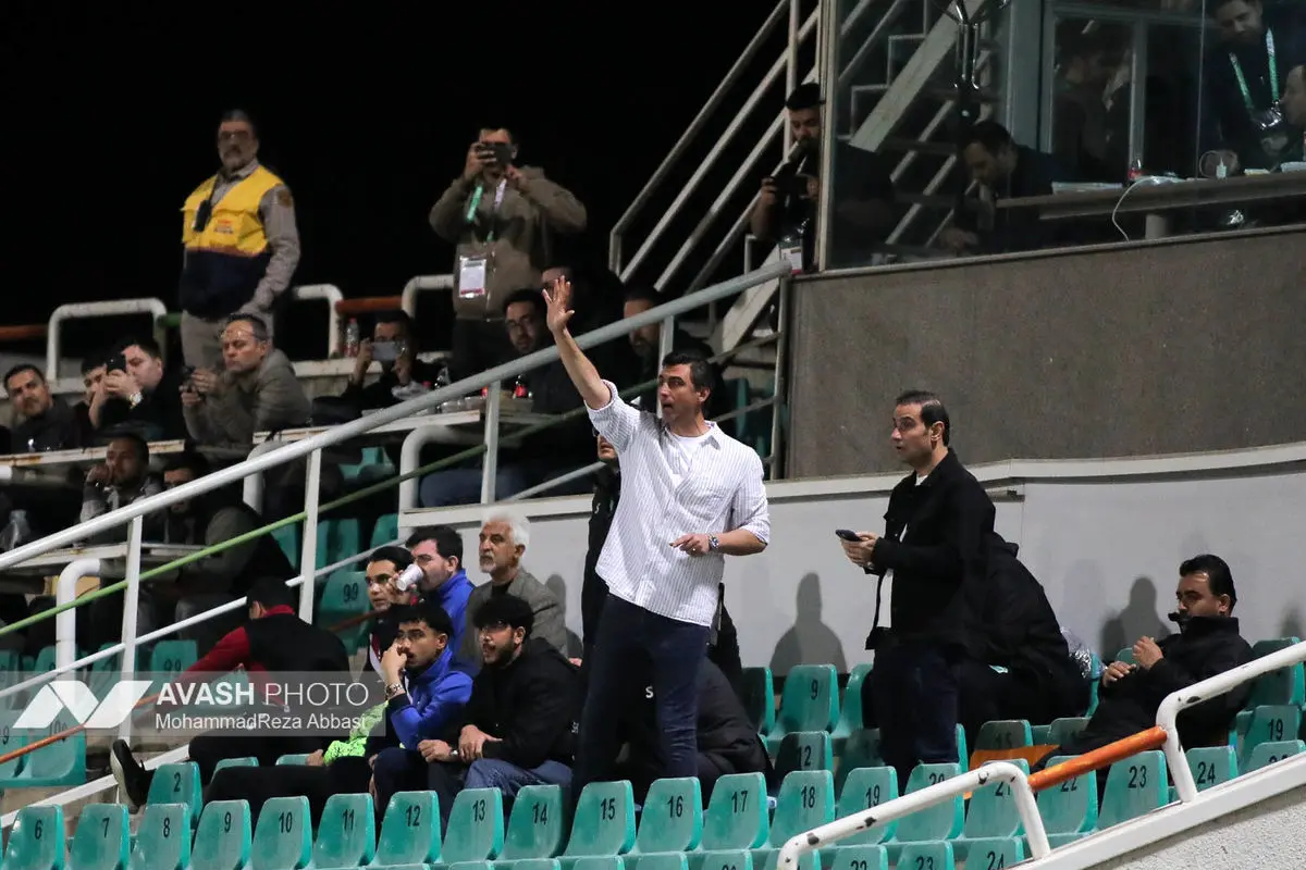 دیدار تیم های فوتبال  پرسپولیس تهران و خیبر خرم آباد