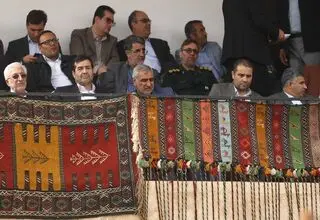 حضور وزیر ورزش و جوانان در مسابقات کشتی با چوخه