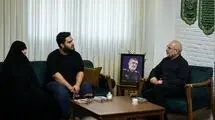 حضور قالیباف در منزل شهید حاجی‌زاده