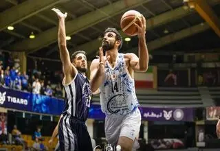 صدرنشینی آقایان بسکتبال استقلال بدون خارجی و بدون باخت