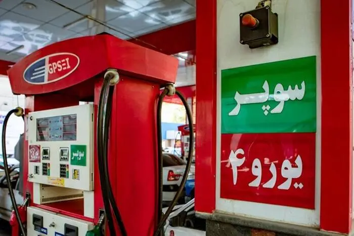 بنزین سوپر چهار میلیونی؛ سوخت‌گیری لوکس در خیابان‌های شمال تهران 