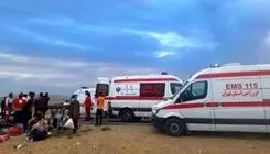 ۲۵ مصدوم در حادثه واژگونی مینی‌بوس دانش‌آموزان در بوشهر