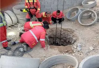 مرگ ۲ کارگر حین حفر چاه آب در مهرشهر کرج