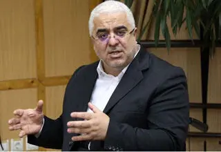 چرا باید ۲۳۰ هزار شهید دهیم که چند نفر از کاسب تحریم به تاجر تحریم برسند؟/ ۶ میلیارد دلار صادرات نفتی به کشور برنگشت