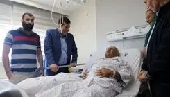 وزیر ورزش از حسن روشن عیادت کرد