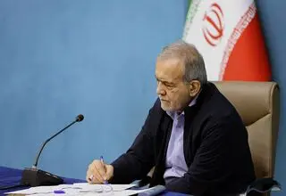 پزشکیان به رئیس جمهور الجزایر پیام فرستاد