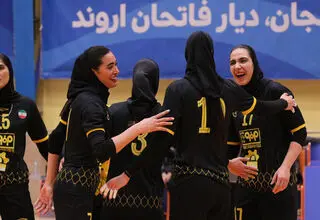 برگزاری جشن صعود فولادی‌ها در اصفهان