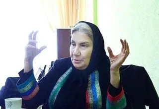 بازیگر معروف شعار مرگ بر وطن فروش خائن سر داد