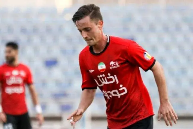 خداحافظی ستاره سابق تراکتور از دنیای فوتبال