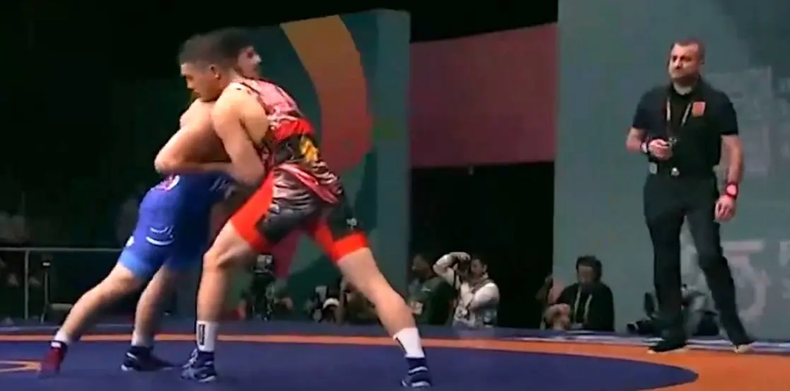 ضربه فنی کشتی گیر ایران با فن کنده فرنگی+ویدیو
