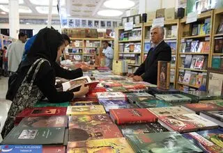 مسابقات کتاب‌خوانی، نمایشگاه‌های تخصصی و رویدادهای متنوع ادبی در پایتخت برگزار می‌شود