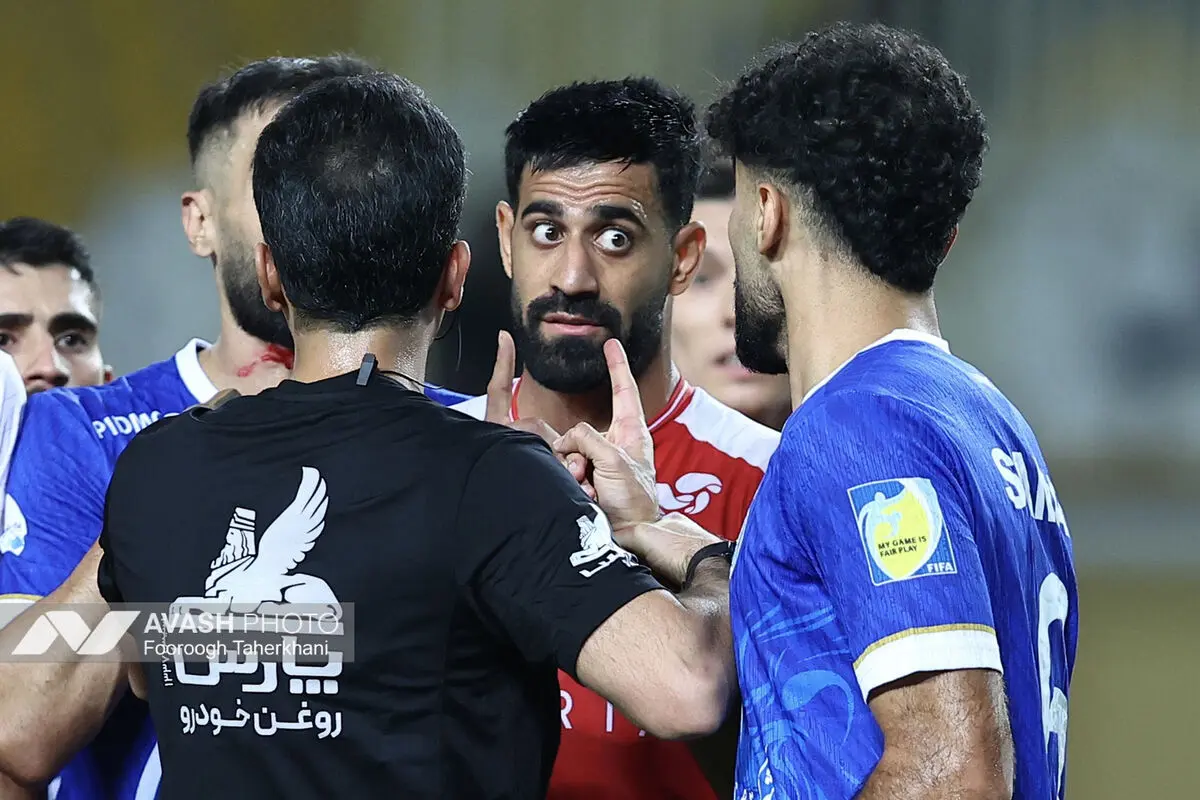 لیگ برتر فوتبال - پرسپولیس و استقلال (دربی ۱۰۷)