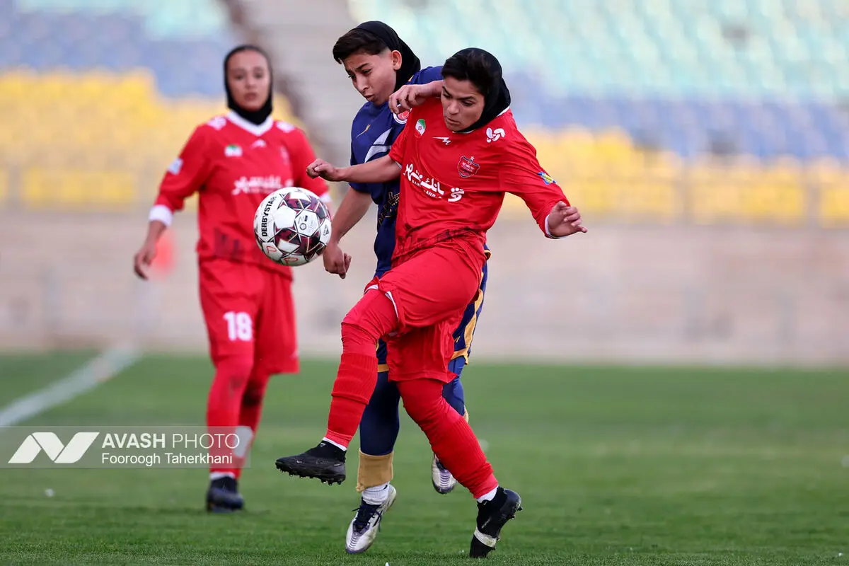 لیگ برتر فوتبال زنان - پرسپولیس و خاتون بم