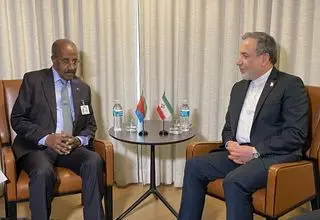  عراقچی با وزیر امور خارجه اریتره دیدار کرد
