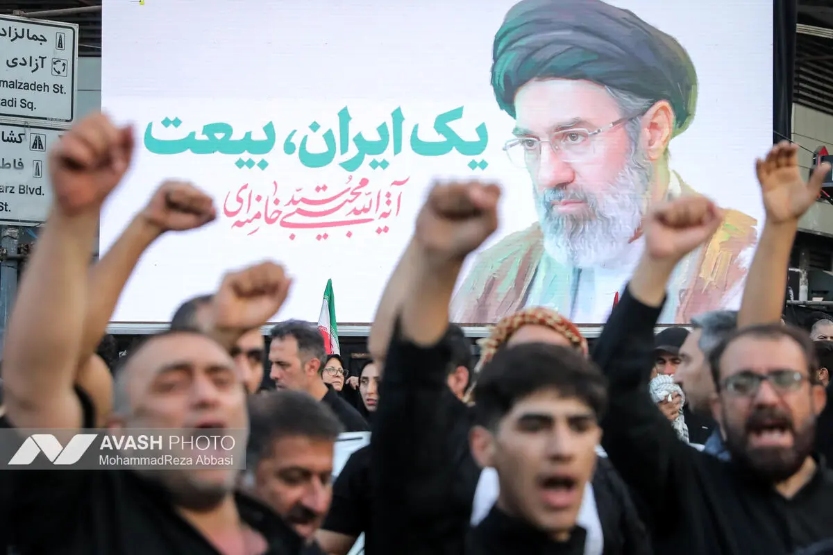 مراسم تشییع پیکر مطهر رهبر شهید انقلاب در تهران - ۱