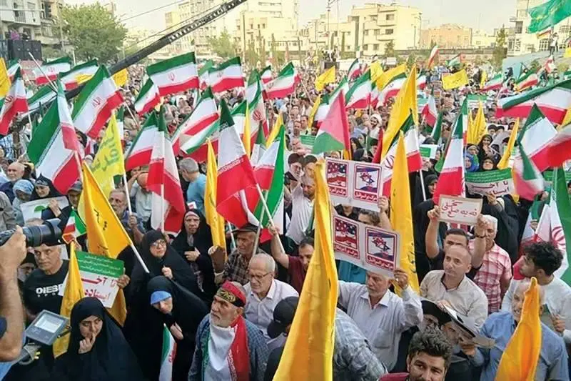 دَم ارتش و سپاه گرم
