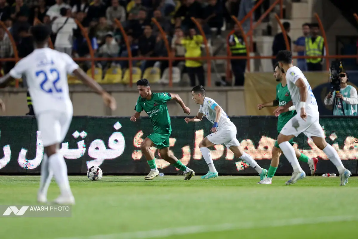 لیگ برتر فوتبال - شمس‌آذر و استقلال