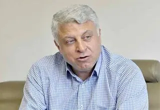 الیاس حضرتی با استعفای فیاض زاهد از شورای اطلاع‌رسانی دولت موافقت کرد