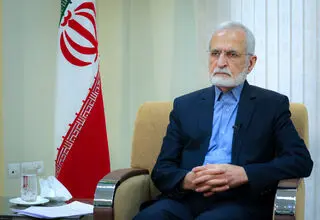 خرازی خطاب به مقام ارمنستانی: جزئیات قرارداد با آمریکا را روشن کنید