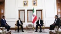 دیدار معاون وزیر خارجه ارمنستان با عراقچی 