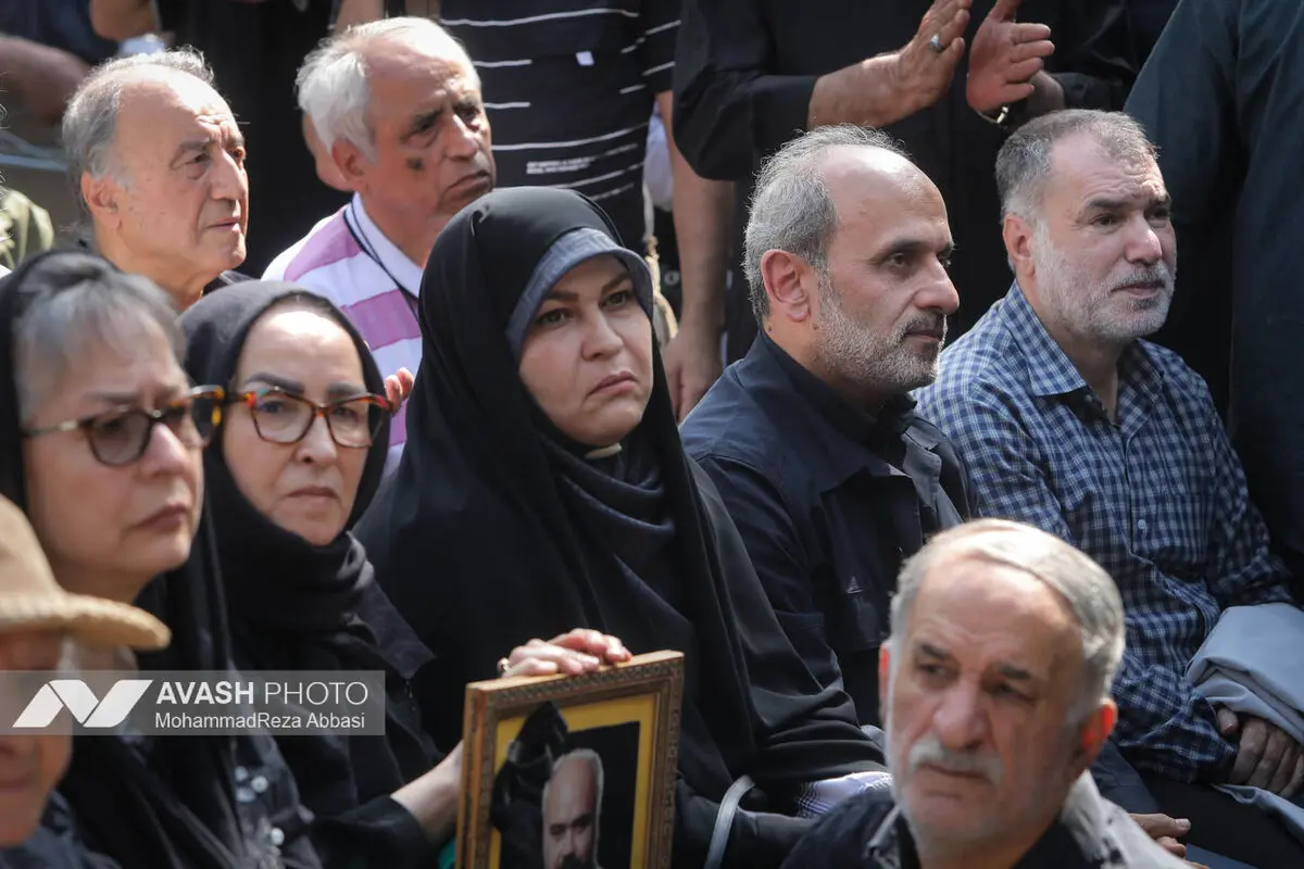 تشییع پیکر زنده یاد «اکبر عبدی»