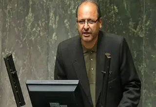 قانون باید مشخص کند چه کسانی می‌توانند سلاح حمل کنند