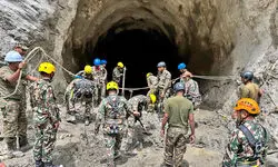 شمار جانباختگان سیل نپال به ۱۳۴۴ نفر رسید/ ۴۸۸۶ نفر همچنان ناپدید هستند