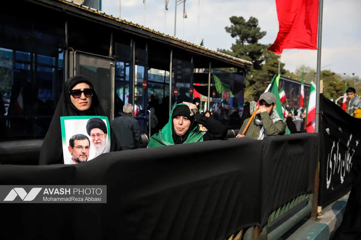 تشییع پیکر دریابان شهید «علیرضا تنگسیری» و جمعی از شهدای والامقام