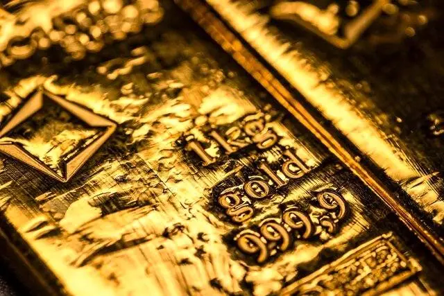 کاهش نرخ طلای جهانی تحت تاثیر تقویت ارزش دلار