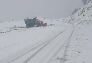 بارش برف و باران در جاده‌های ۱۶ استان