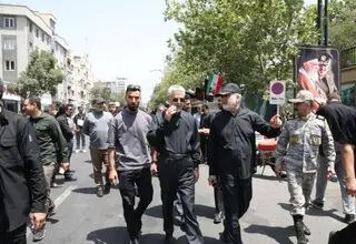دریادار سیاری: مردم قدر رهبر شهیدشان را می‌دانند