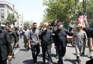 دریادار سیاری: مردم قدر رهبر شهیدشان را می‌دانند