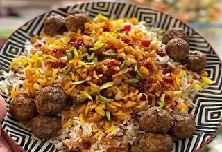طرز تهیه راحت و فوری زرشک پلو با قلقلی/ ببینید