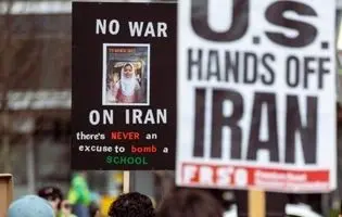 توصیه ها و اخطارهای جدی هلال احمر در برابر باران های اسیدی سمی/ صدای انفجار مناطق مختلف تهران/ عراقچی: دوباره درخواست آتش‌بس دارند + فیلم و عکس