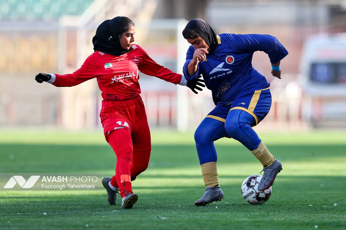 لیگ برتر فوتبال زنان - پرسپولیس و خاتون بم