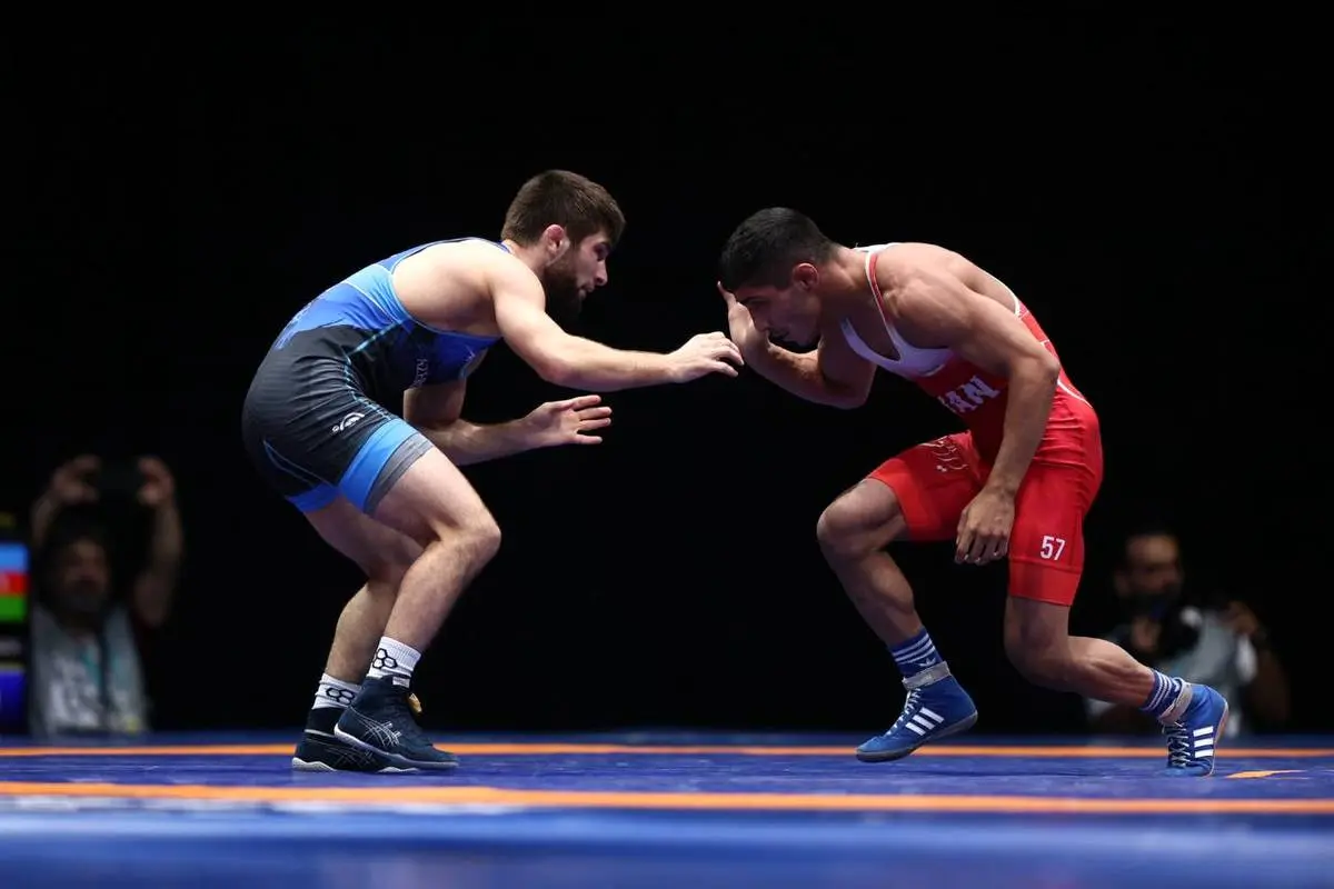 شکست مومنی در اولین مسابقه