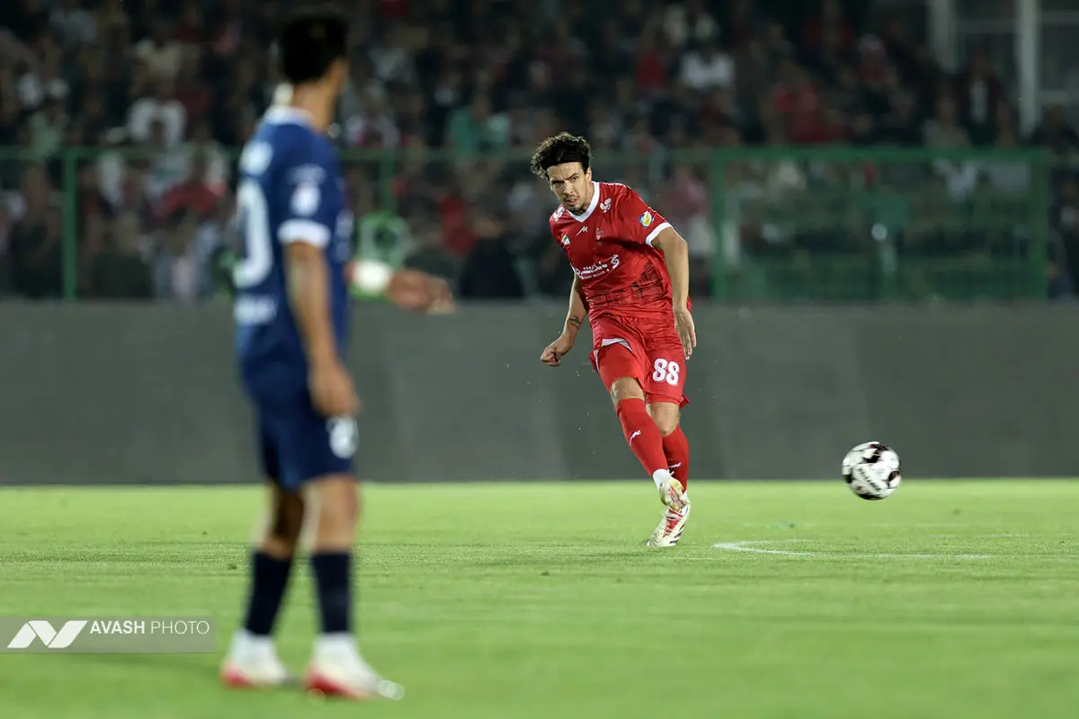 لیگ برتر فوتبال - پرسپولیس و گل‌گهر