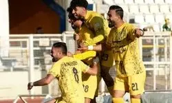 برپایی جشن صعود تیم فجرسپاسی به لیگ برتر در ورزشگاه حافظیه