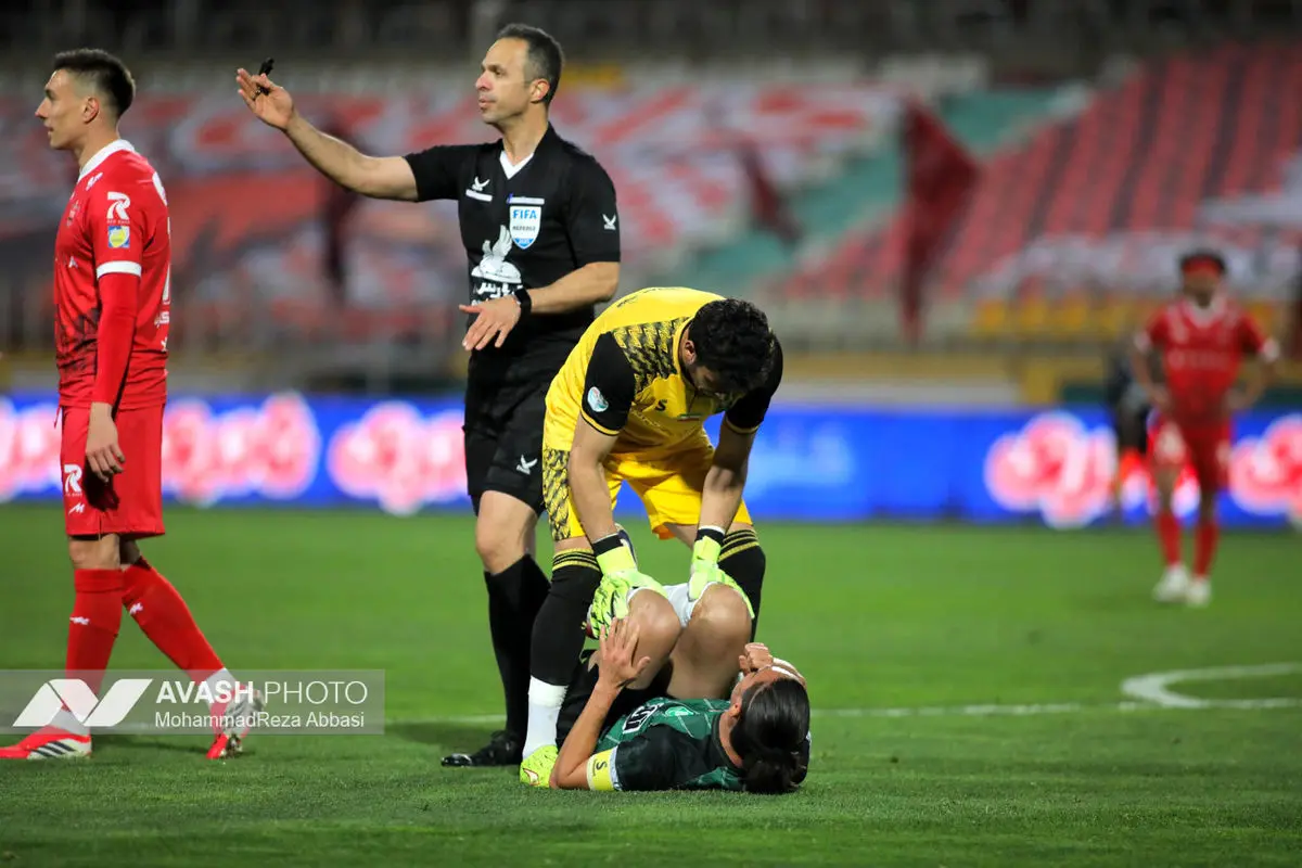 دیدار تیم های فوتبال  پرسپولیس تهران و خیبر خرم آباد