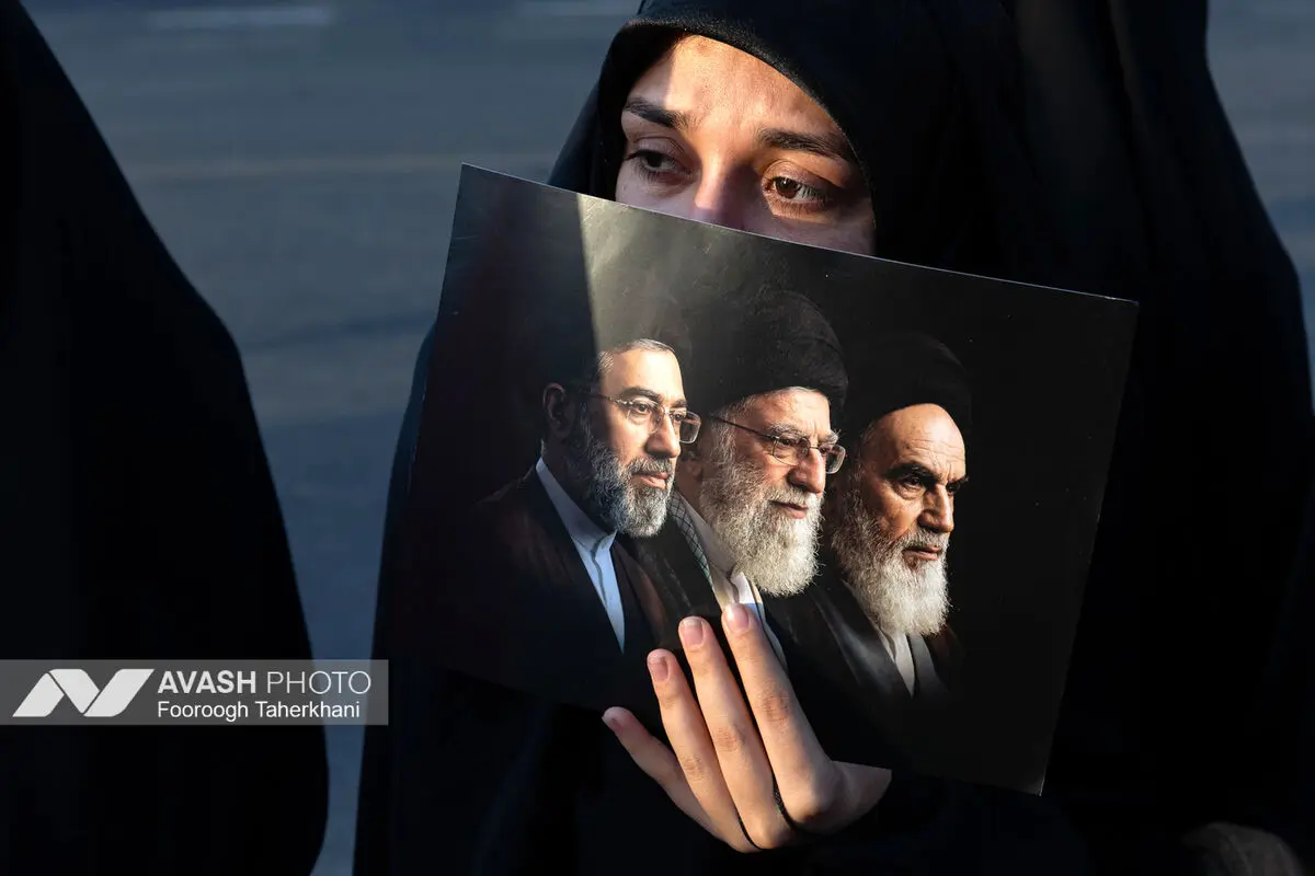 مراسم تشییع پیکر مطهر رهبر شهید انقلاب در تهران - ۴