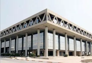 سِرو لجاجت مقابل میلِ مخاطب 
