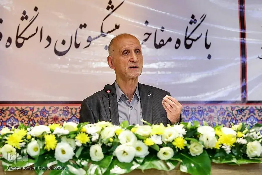 محمود روحانی در 889 سالگی درگذشت