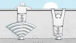 عباس عبدی: اینترنت طبقاتی منشا فساد است