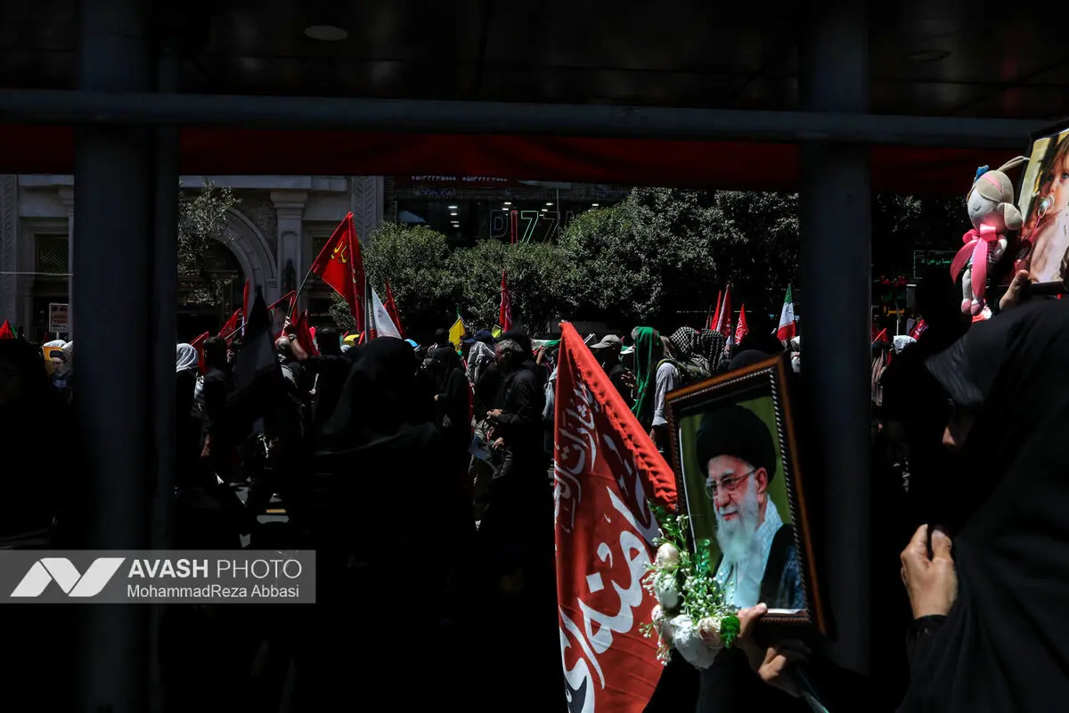 مراسم تشییع پیکر مطهر رهبر شهید انقلاب - مشهد