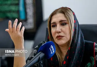 نسیم ادبی دوباره کارگردانی می‌کند